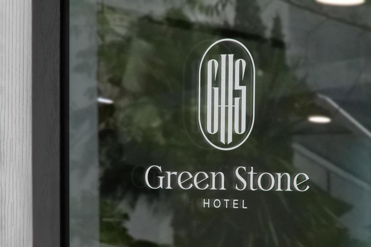 Green Stone Apartments Hotel Rafailovici Bagian luar foto